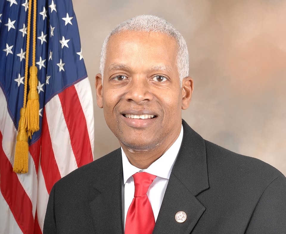 https://commons.wikimedia.org/wiki/File:Hank_Johnson_Official.jpg