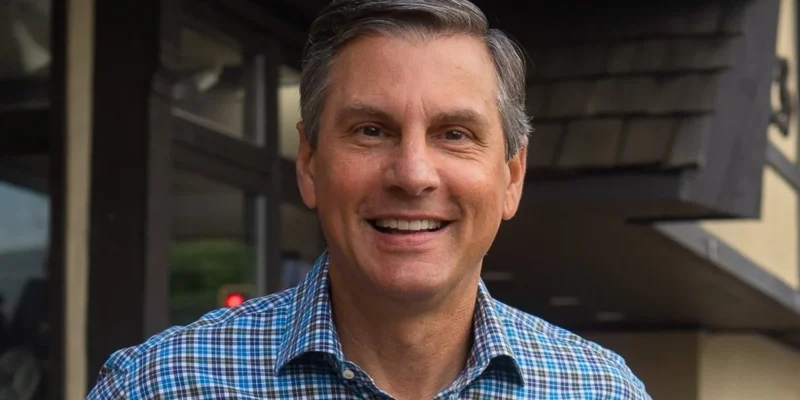 Derek Dooley Rolls Out His 'Georgia First Contract'